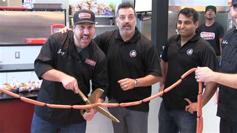 why did fat one's closed|Joey Fatone's hot dog stand will open in the Florida Mall .